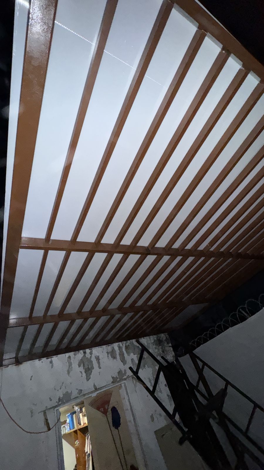 Pérgola con policarbonato